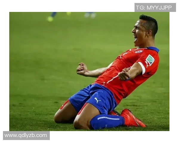 黑白混血足球明星的传奇人生与辉煌成就揭秘